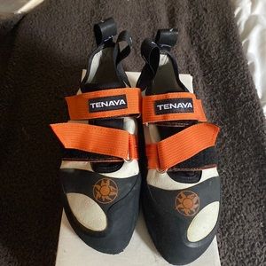 Barely used tenaya climbing shoes